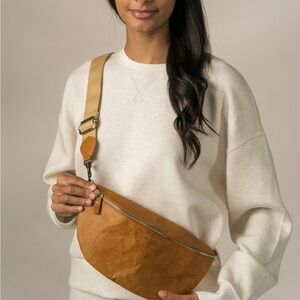 Elegant Tan Crossbody Bag